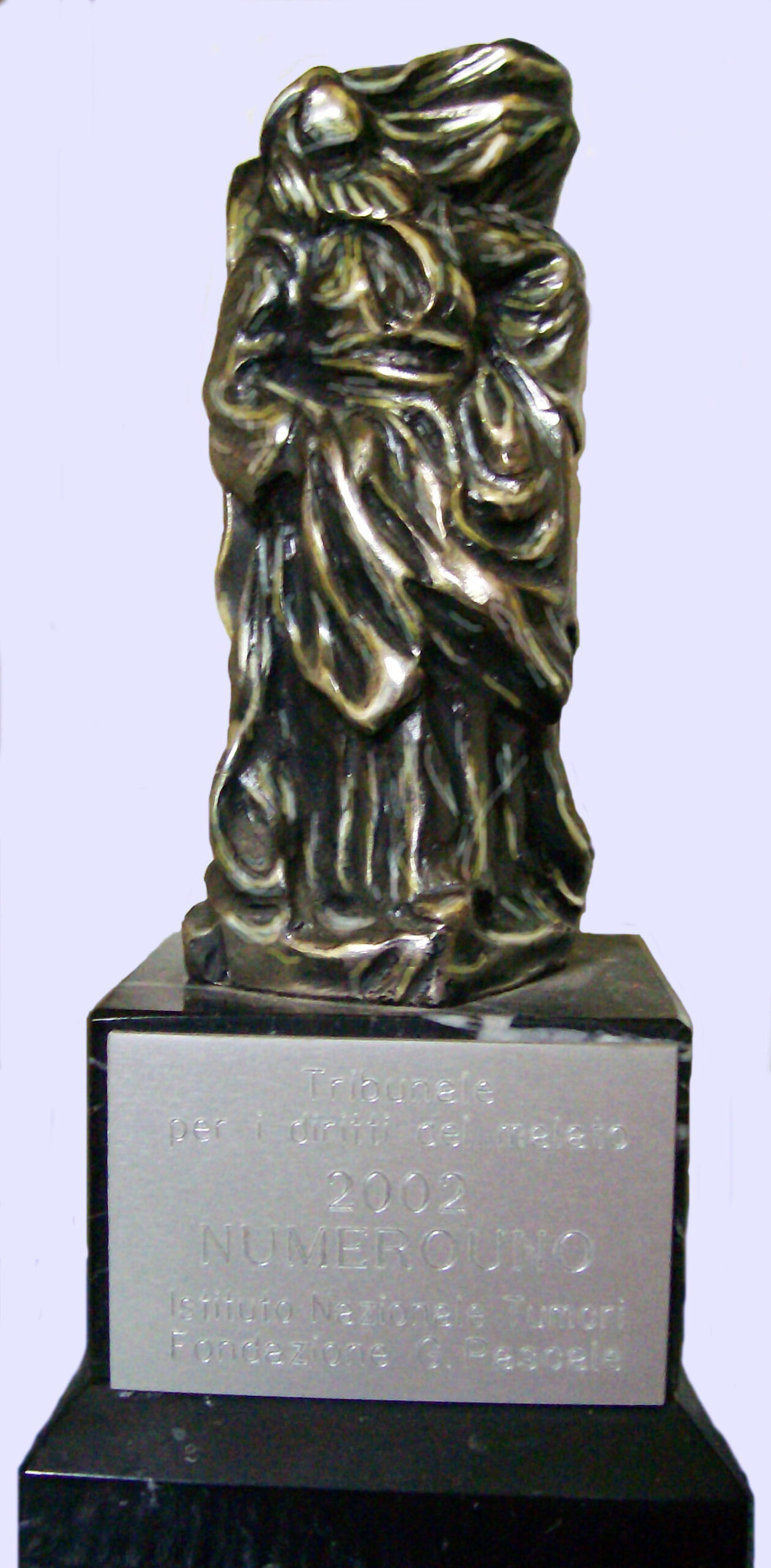 Trofeo in bronzo NUMEROUNO anno 2002
